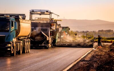 Blog 1 Neuer Asphalt für die Landebahn: Es dampft an „Winningen Airport“